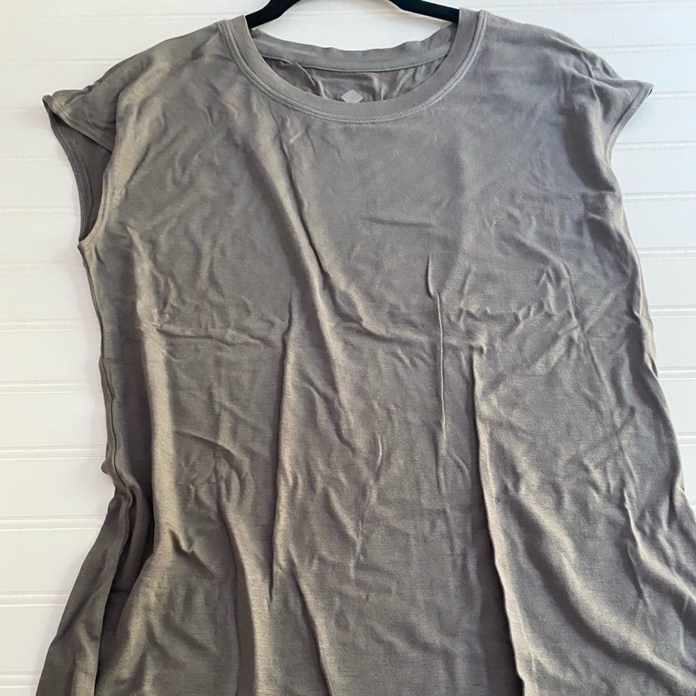 NWT Lularoe Rise TENACIOUS - Relaxed Workout T - Picture 2 of 7